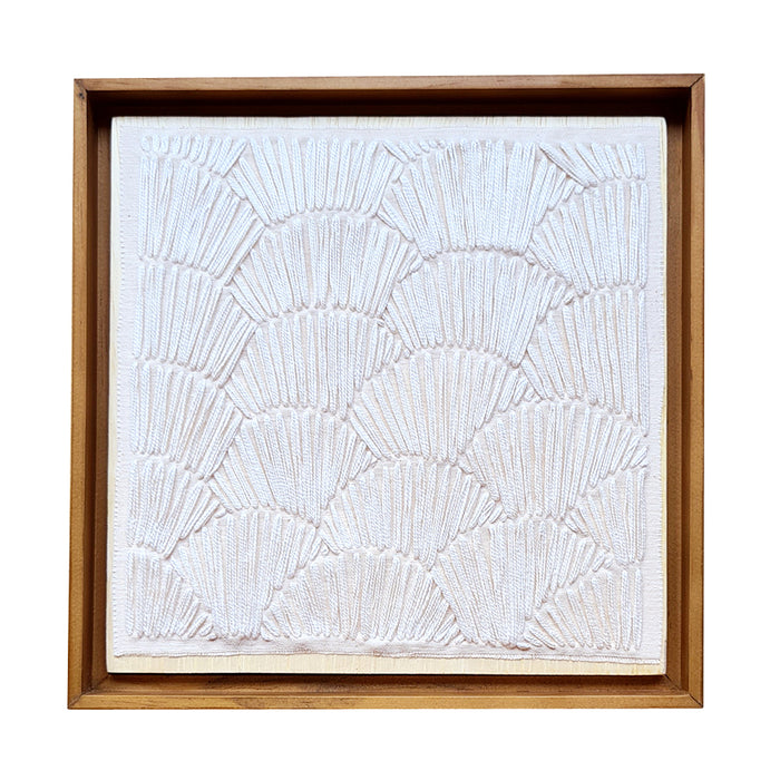 Quadro | Coleção Essenciais | "Bello" | Tamanho Pequeno (22x22cm) | Moldura de Madeira Modelo Canaleta