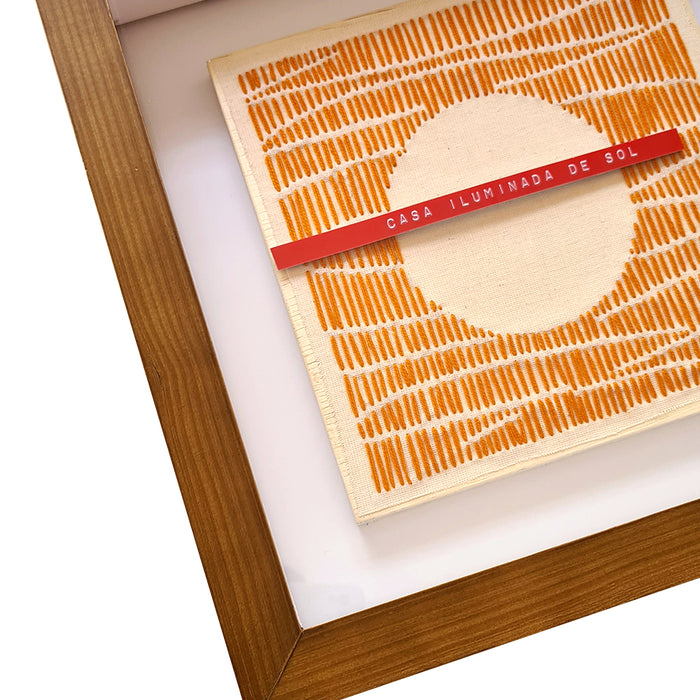 Quadro | Coleção Casa Iluminada de Sol | "Sol" | Tamanho Pequeno (25,5x25,5cm) | Moldura de Madeira Modelo Caixa com Vidro