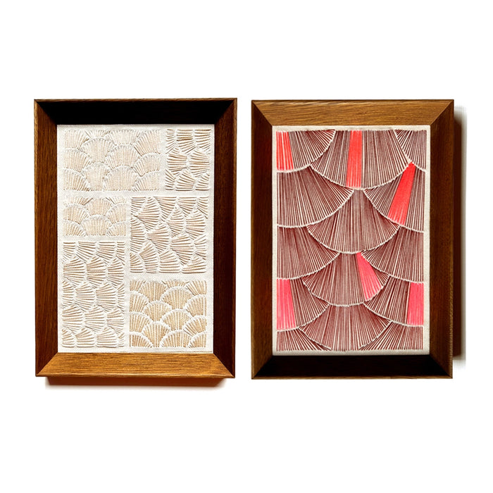 Quadro | Dupla | "Rosa Neon e Vinho com Leque Off White" | Tamanho Pequeno (Medida de cada obra: 31,5x23,5cm) | Moldura de Madeira Modelo Chanfrada | Composição
