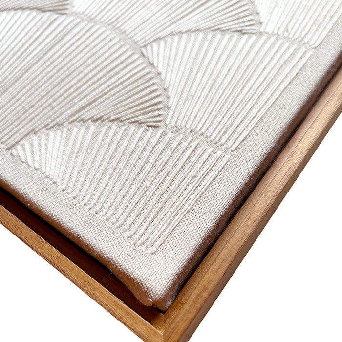 Quadro | "Off White" | Tamanho Pequeno (22x22cm) | Moldura de Madeira Modelo Canaleta