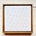 Quadro bordado Off White – Arte manual em tecido, ideal para decoração de interiores e presentes