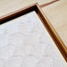 Quadro bordado Off White – Arte manual em tecido, ideal para decoração de interiores e presentes