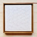 Quadro bordado Off White – Arte manual em tecido, ideal para decoração de interiores e presentes