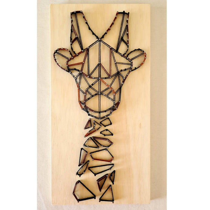 Quadro Girafa String Art (Tons de Marrom e Preto)